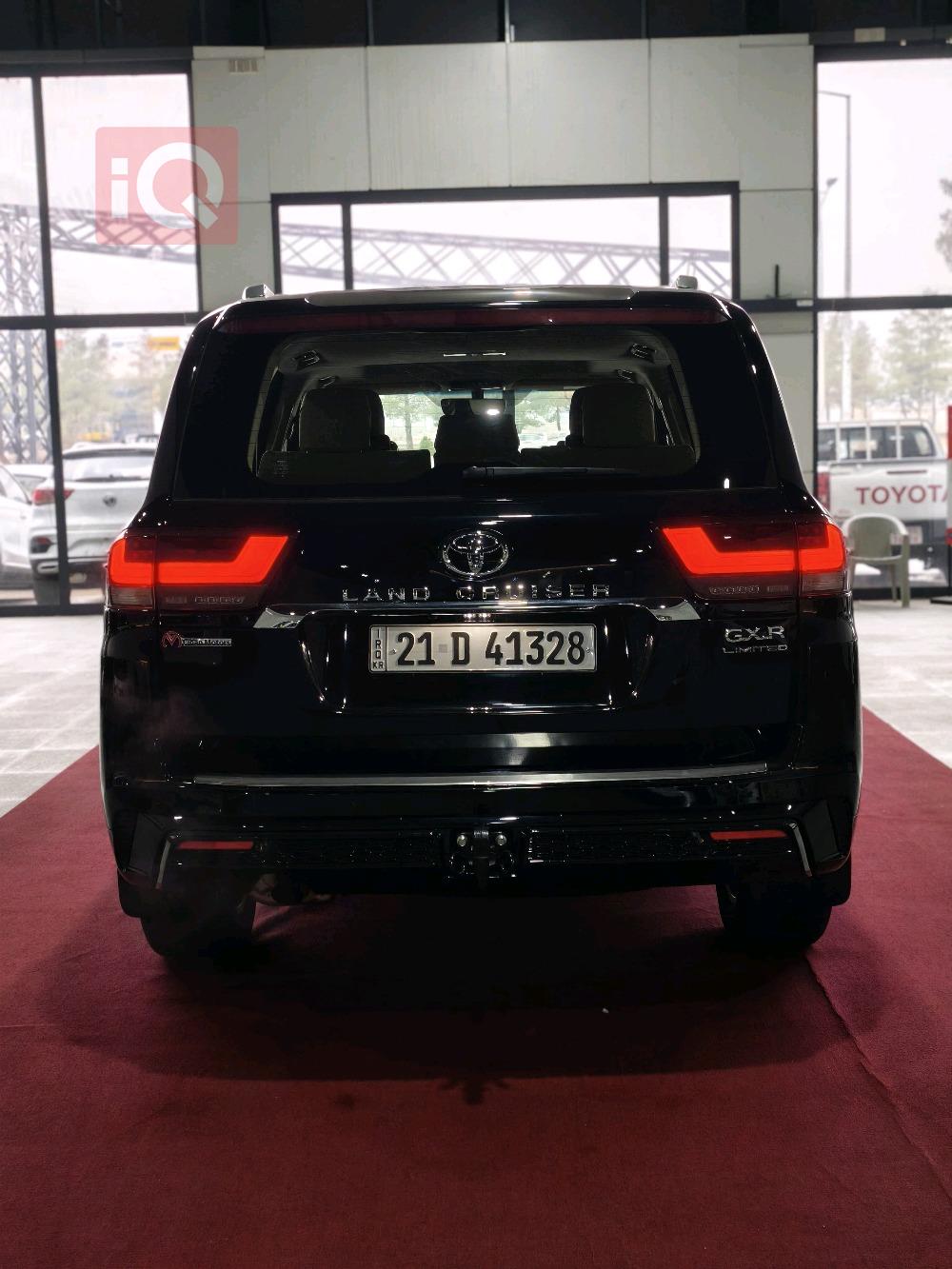 تويوتا لاندكروزر